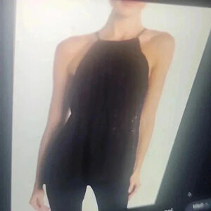 BCBGMAXAZRIA JEAN HALTER TOP SIZE M